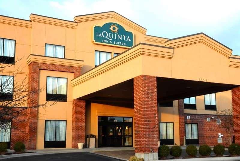Hotel La Quinta By Wyndham Springfield Airport Plaza Esterno foto