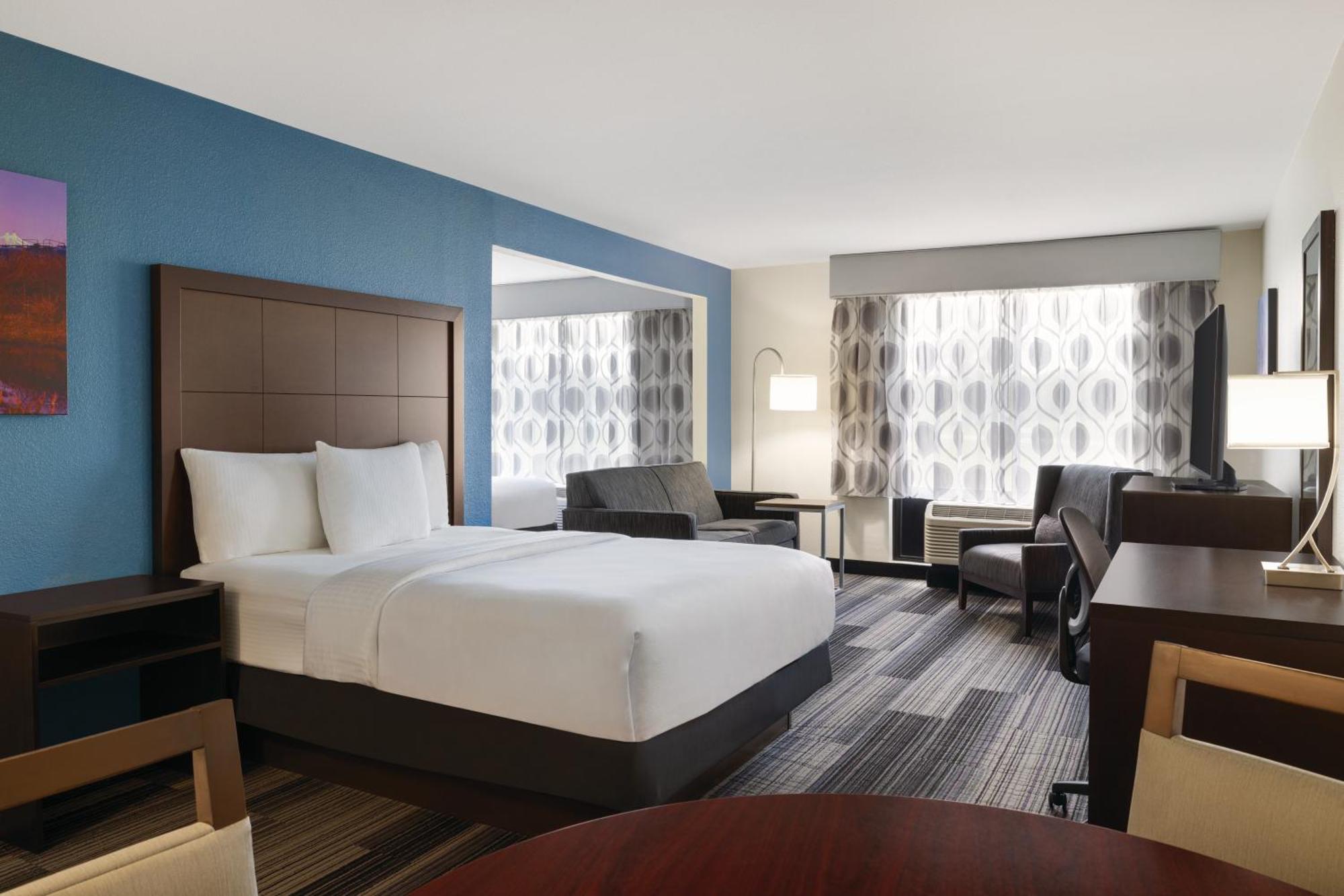 Hotel La Quinta By Wyndham Springfield Airport Plaza Esterno foto