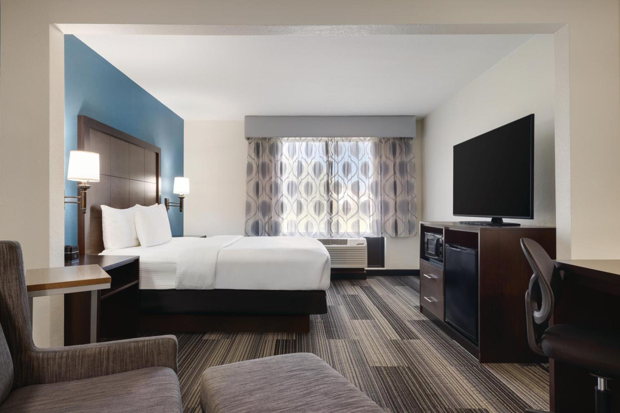 Hotel La Quinta By Wyndham Springfield Airport Plaza Esterno foto